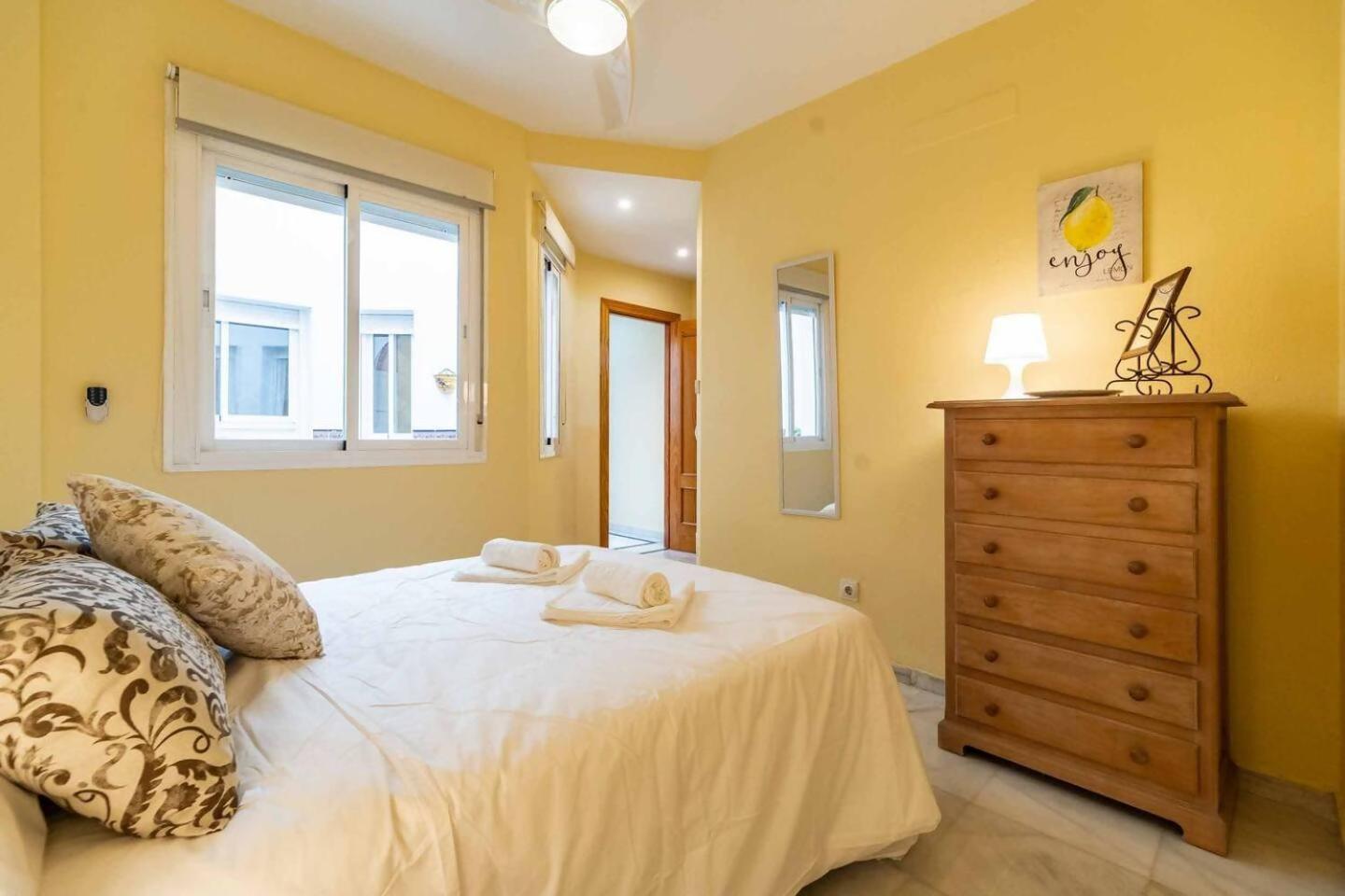Cyv Centrally Located 1 Bed 1 Bath Near The Beach Fuengirola Exterior foto